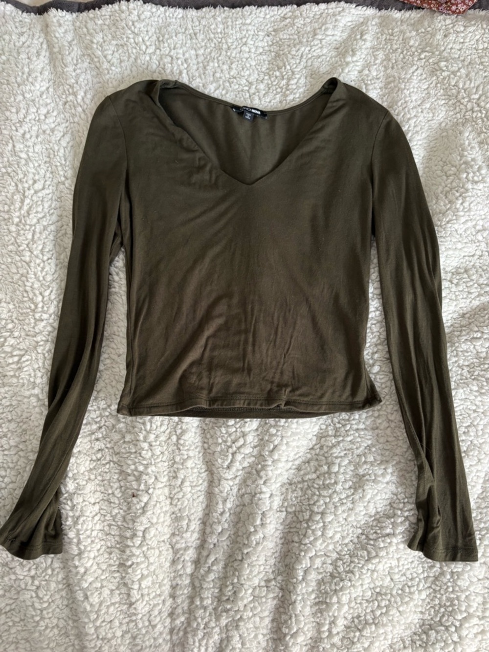 Fashion Nova Olive Green Long Sleeve V-Neck Top
